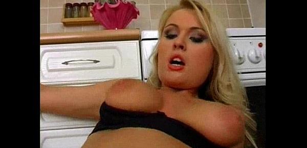  Fuck Czech MILF In The Kitchen